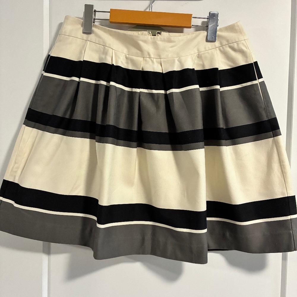 Loft pleated skirt with pockets